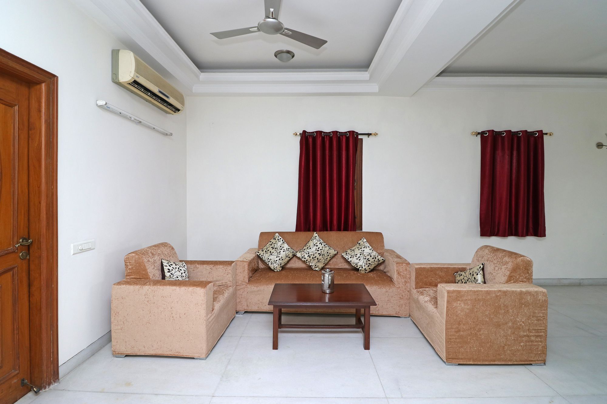 Fabexpress Ashray Hotel Noida Bagian luar foto